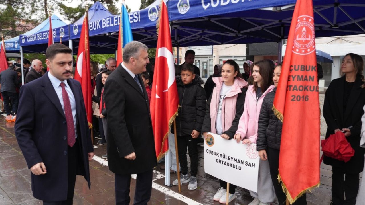 Çubuk'ta 23 Nisan Ulusal Egemenlik ve Çocuk Bayramı kutlandı