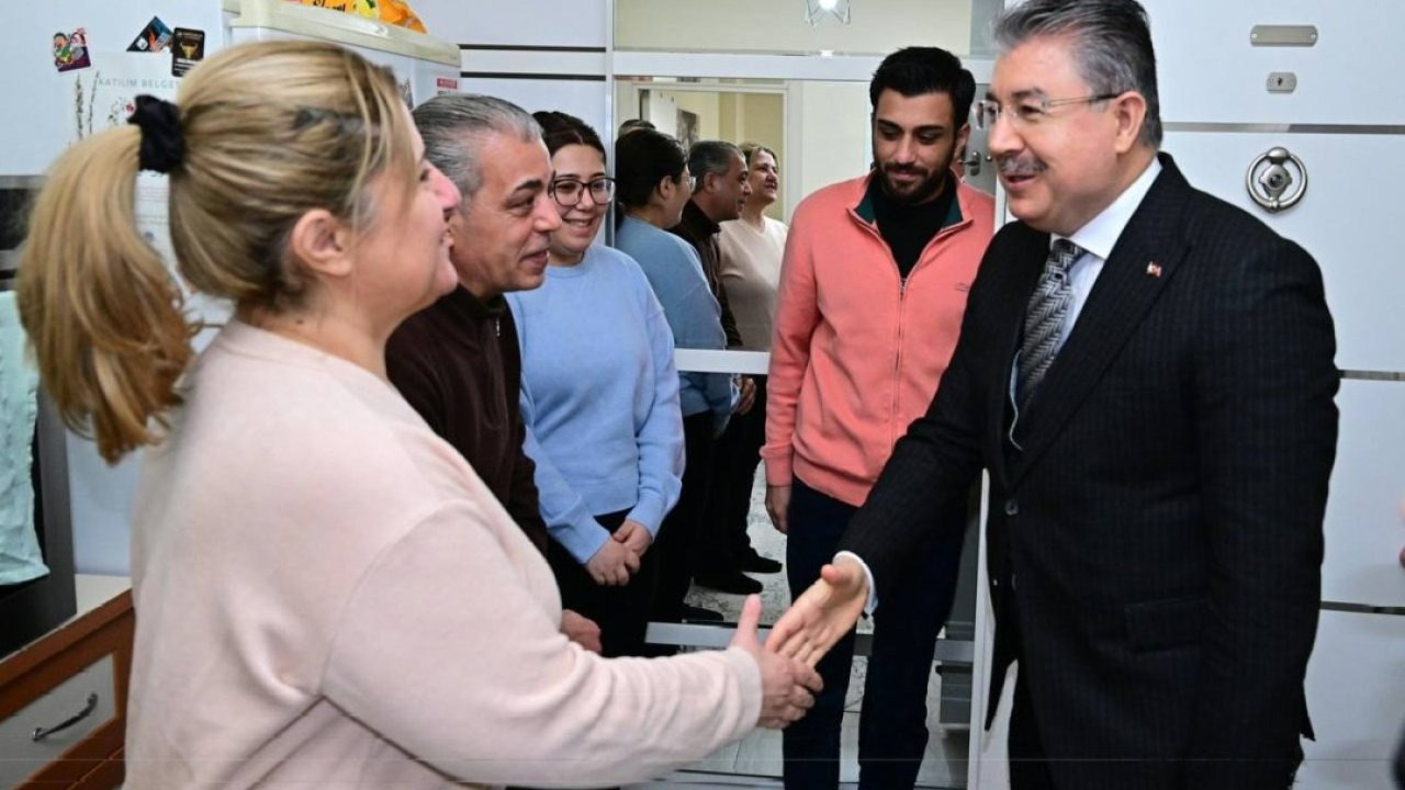 Eskişehir Valisi Yılmaz, depremzede aileyi ziyaret etti