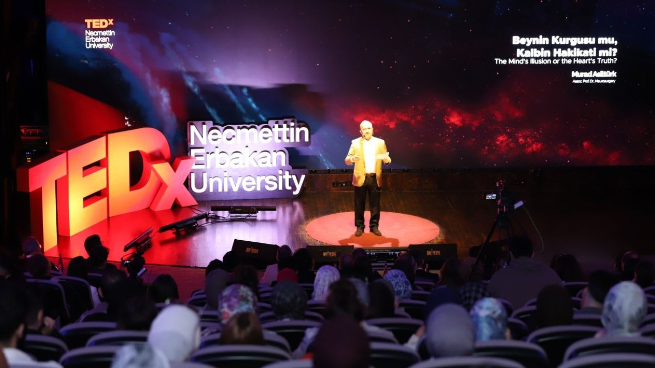 TEDx Necmettin Erbakan Üniversitesi etkinliğinde uzmanlar deneyimlerini paylaştı