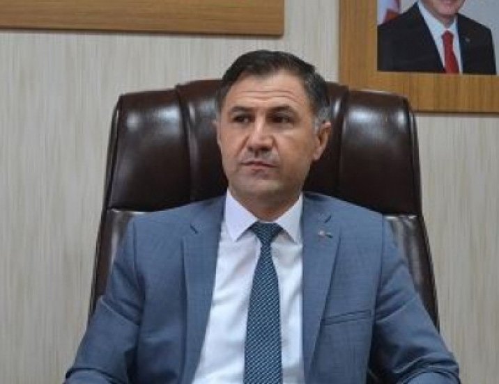 Karaman’da bayrak değişimi