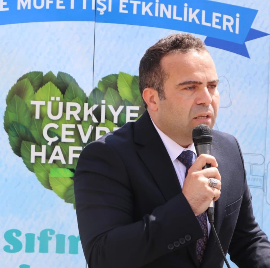 Karaman’da bayrak değişimi