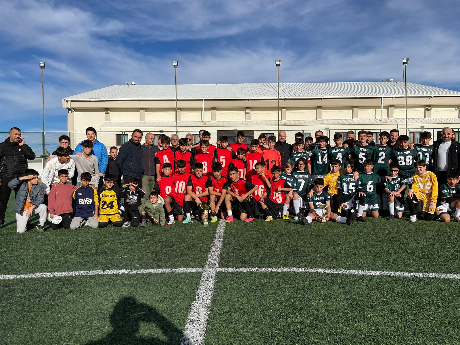 Şampiyon Başakspor