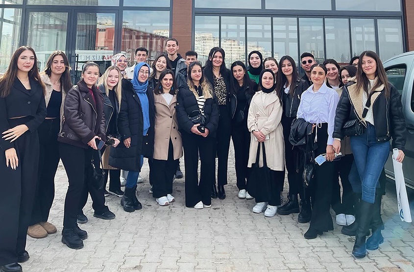 Anlamlı günde moral ziyareti