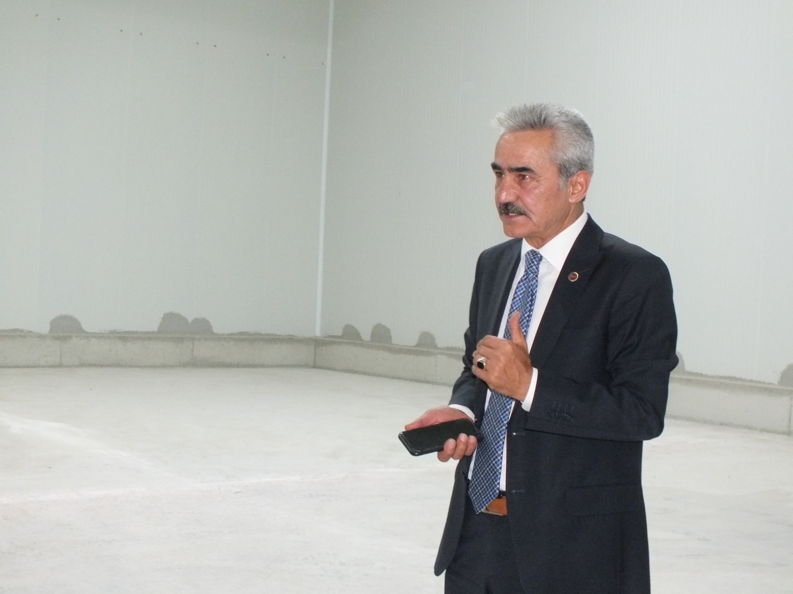 Şaka mısın sen başkan