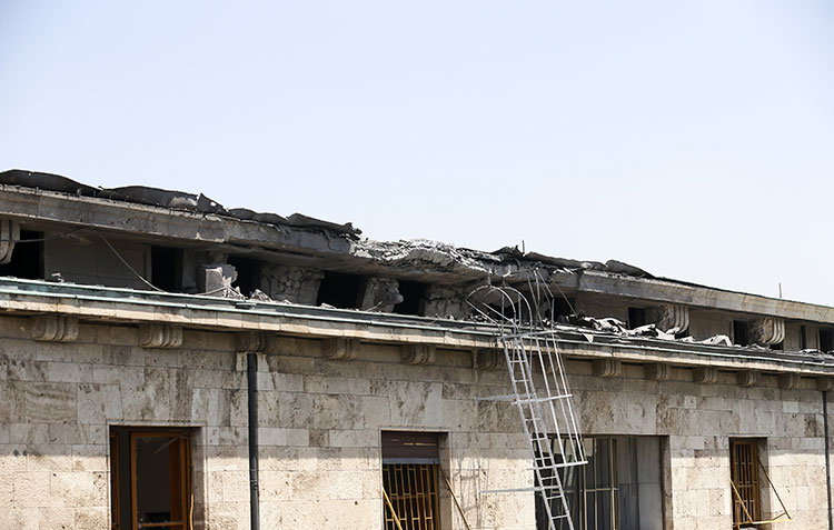 Hainlere karşı duran "Milletin Zaferi"