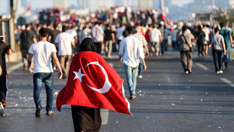 Hainlere karşı duran "Milletin Zaferi"