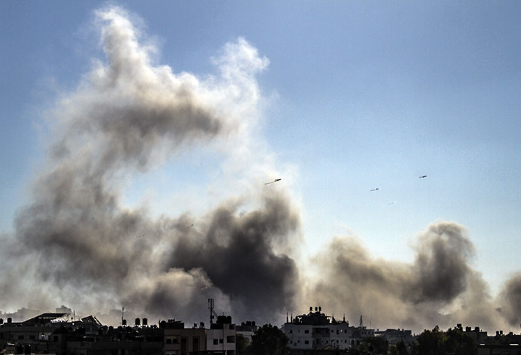 Şimdi de okula saldırdı - 10'larca kişi hayatını kaybetti