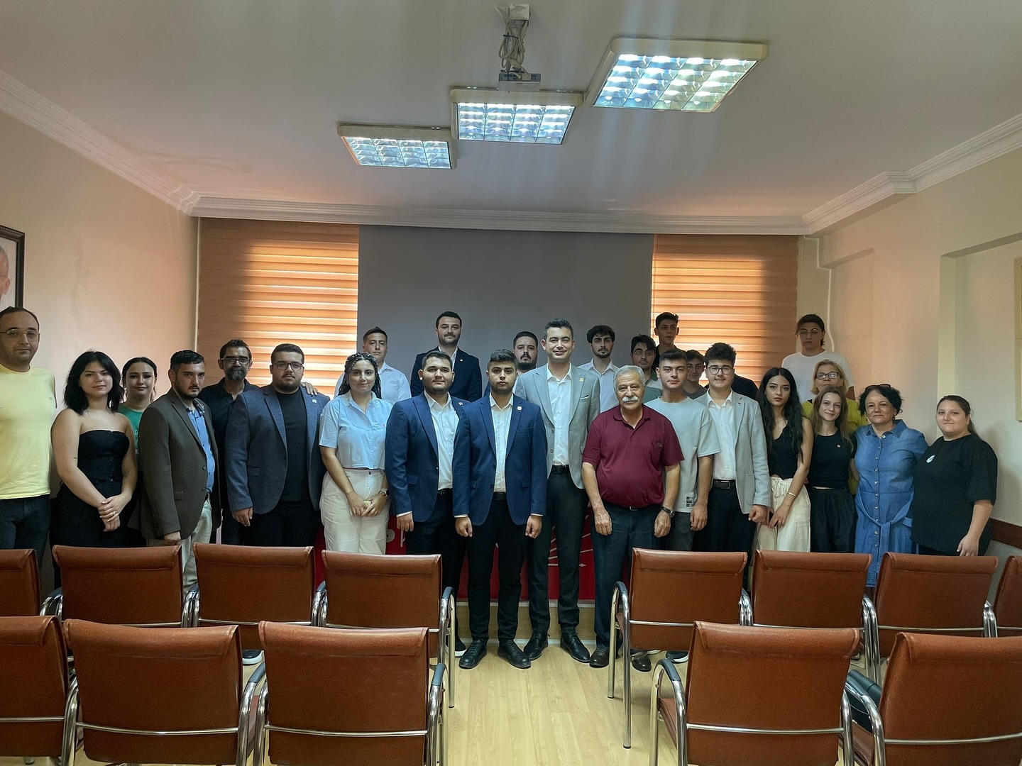 CHP'de bayrak değişimi