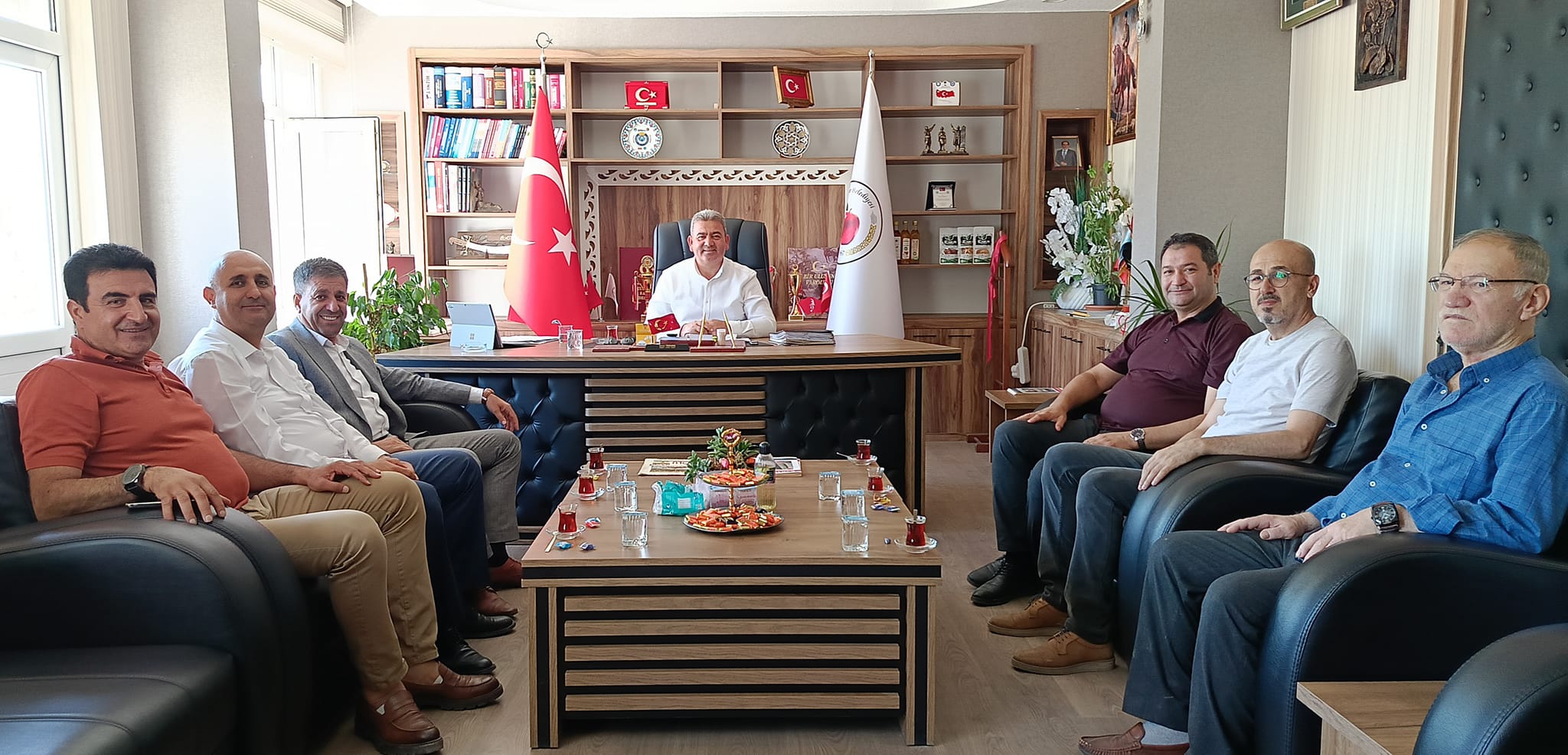 Başkan Yeşildaş’a ziyaretçi akını