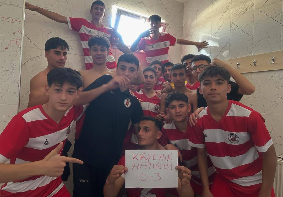 Karaman FK U17 deplasmanda şov yaptı