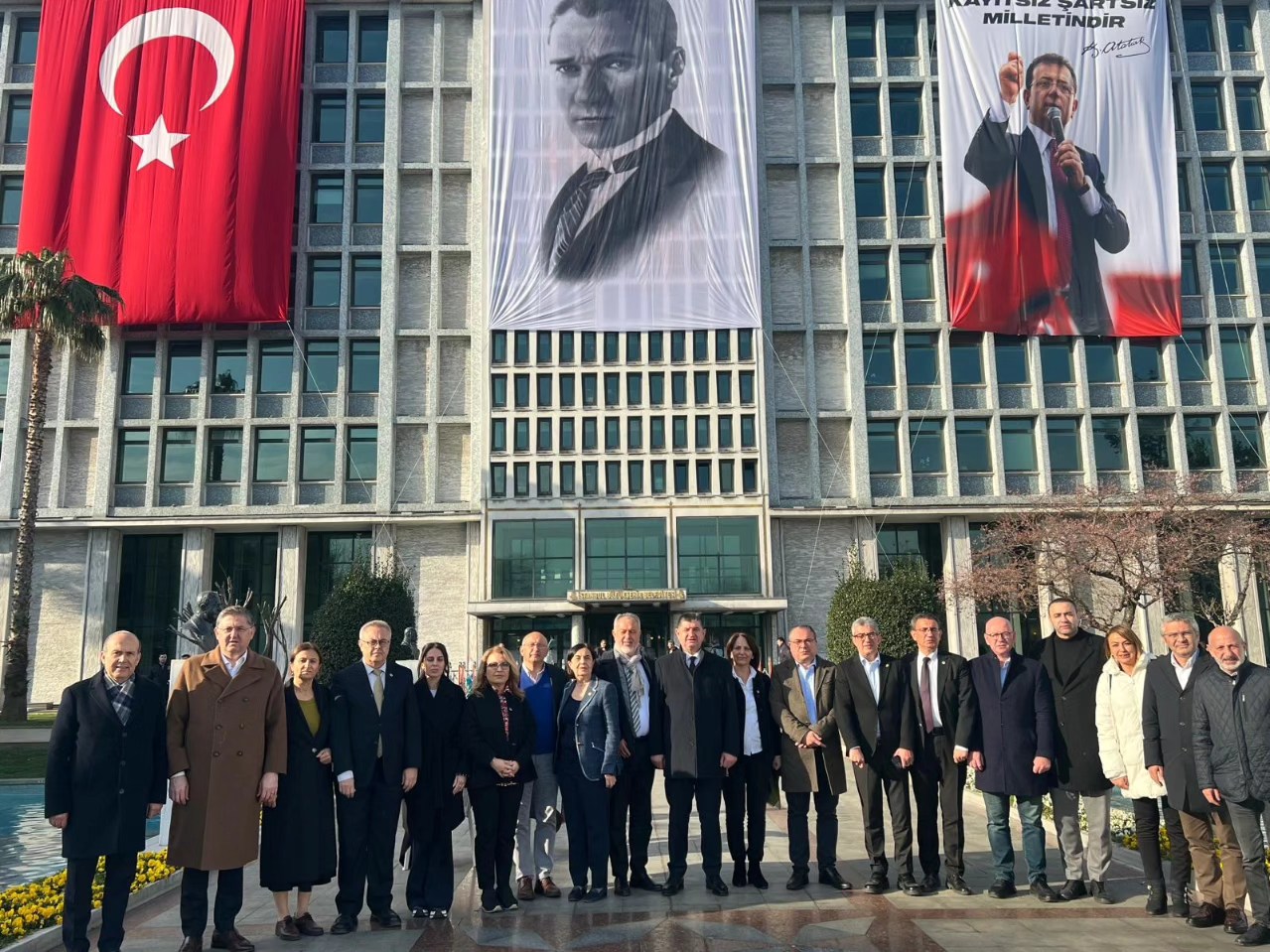 Karaman'ın vekili oyunu kullandı