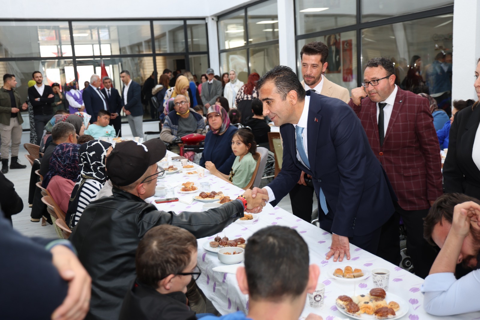 Karaman Belediyesi'nde bayramlaşma programı düzenlendi-8