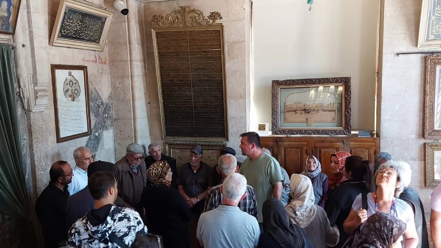 Karaman'daki huzurevi sakinlerine jest-3