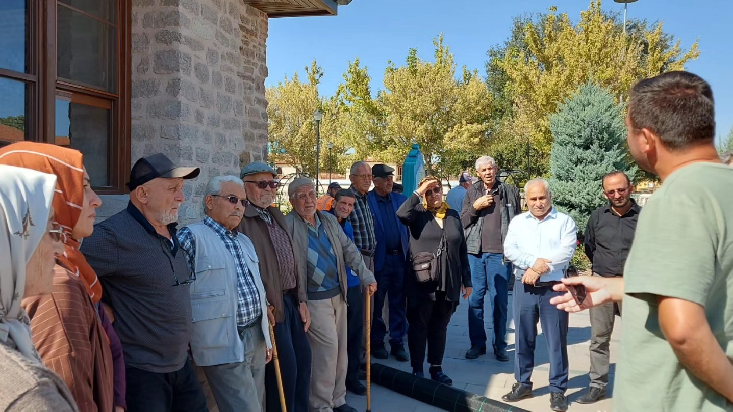 Karaman'daki huzurevi sakinlerine jest-1