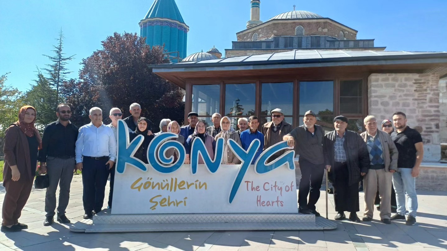 Karaman'daki huzurevi sakinlerine jest-4