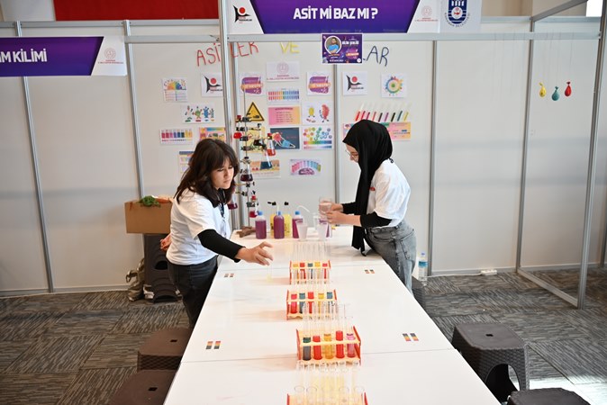 Bilim Şenliği kapılarını açtı-16