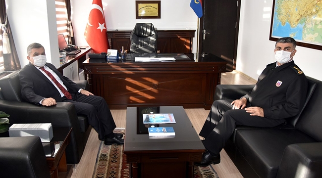 Vali Işık, İl Jandarma Komutanlığını Ziyaret Etti