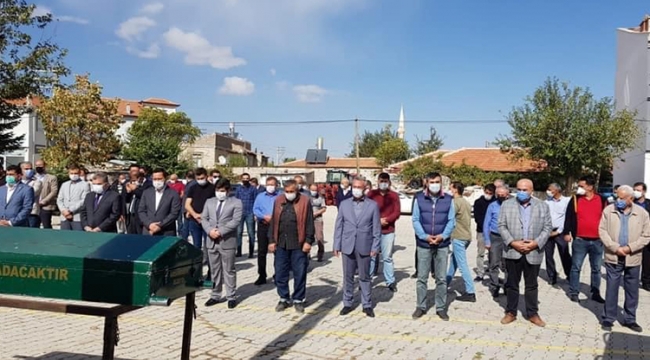 Vekil Eser'in dedesi toprağa verildi