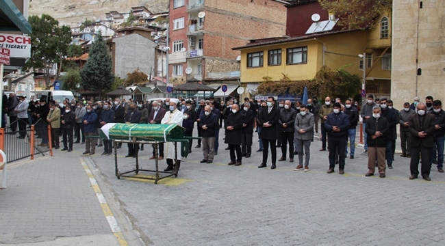 Bakan Elvan’ın teyzesi son yolculuğuna uğurlandı