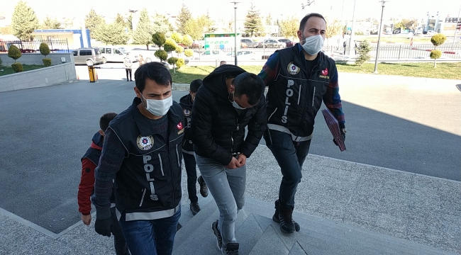 Karaman'da uyuşturucuya geçit yok! 2 tutuklama!