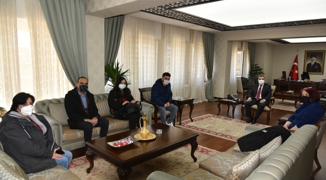 Koro Akademiden Vali Işık’a ziyaret