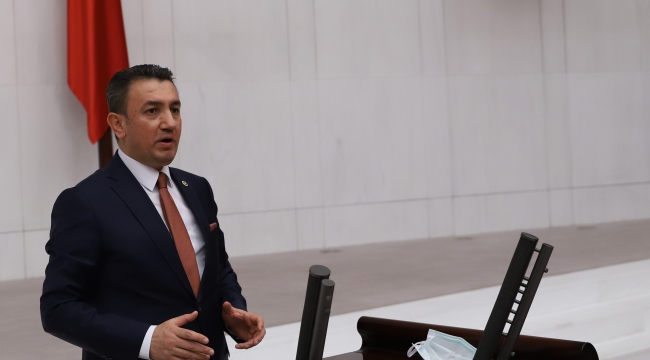 Ünver: “Her şey yolundaymış hülyalarına dalmayın”