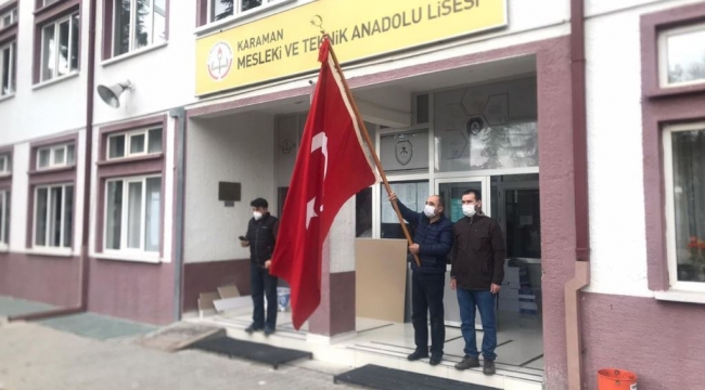 İstiklal Marşı'mız hep bir ağızdan söylendi