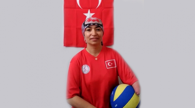 Paravolley Sporcusu Selma Eğilmez’e Milli Davet