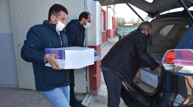 Ücretsiz yardımcı kaynak setleri öğrencilere ulaştırılıyor