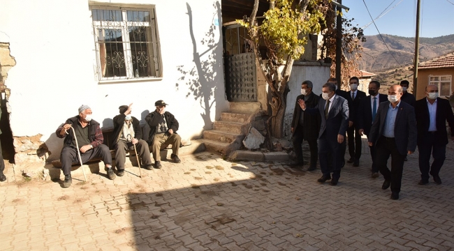 Vali Işık köyleri ziyaret etti