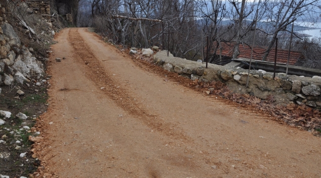 Ermenek Belediyesi bağ yollarını ele aldı