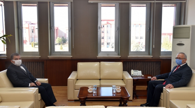 Vali Işık’tan Rektör Ak’a hayırlı olsun ziyareti