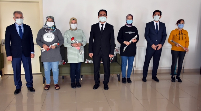 İl Müdürü Çalışkan’dan 8 Mart Jesti