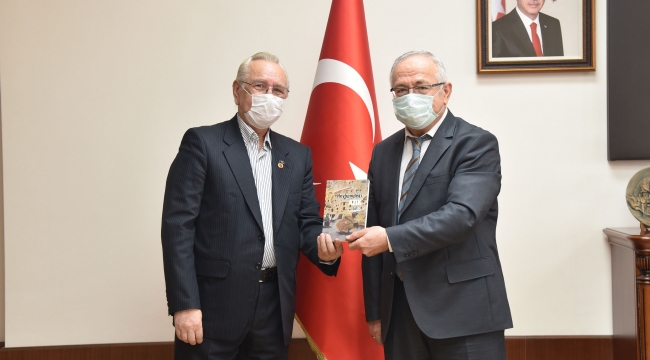 Kent Konseyinden Rektör Namık Ak'a ziyaret