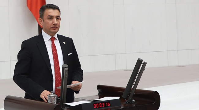 Ünver: "AKP kendi seçmenini bile ikna edemiyor"