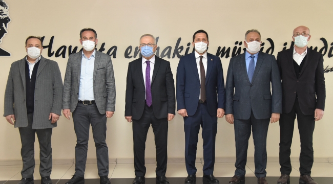 Vekil Eser'den Rektör Ak'a ziyaret