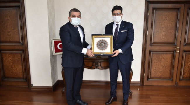 Alpay'dan Vali Işık'a ziyaret