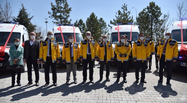 Karaman'a 4 yeni ambulans daha geldi