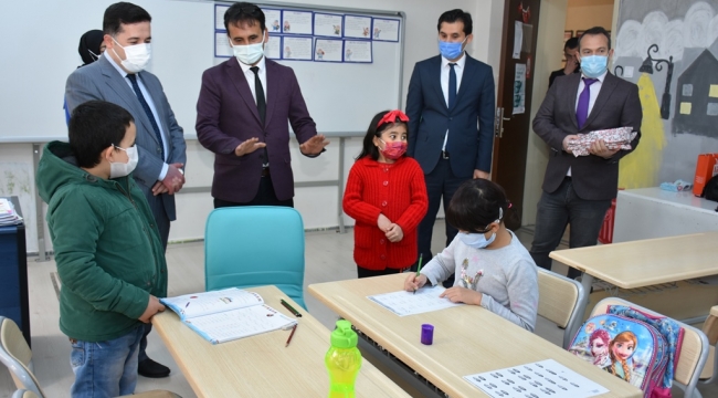 Otizm, engel değil farklılık ve güzelliktir