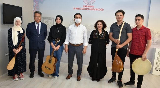 Finale kalan öğrenciler destek bekliyor