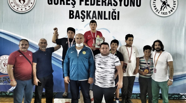 Karaman güreş takımından bir madalya daha