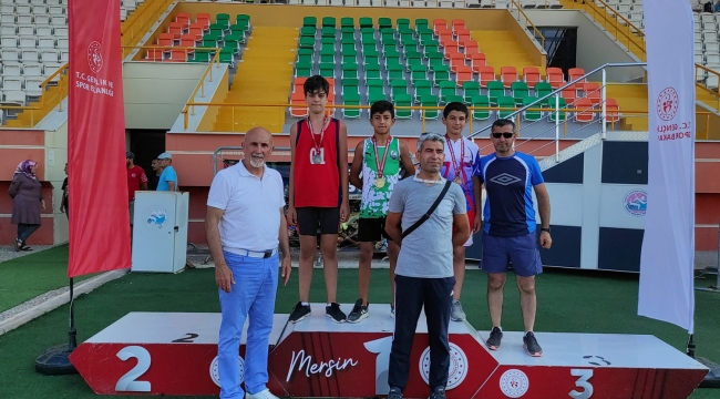 Karamanlı atletler Mersin’den madalyalarla döndü