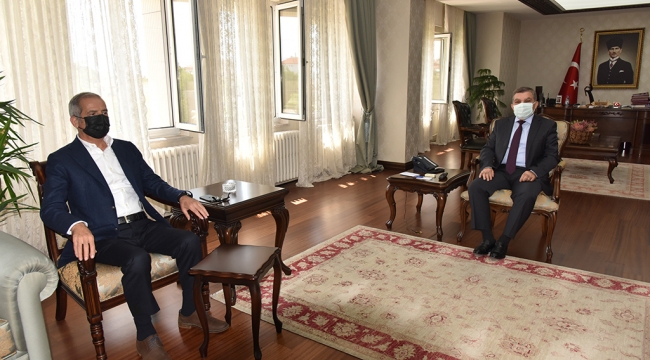 Sami Özdağ'dan Vali Işık'a ziyaret