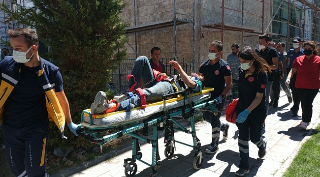 İnşaattan düşen işçi ağır yaralandı