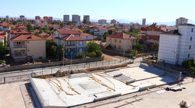 Kaykay Pisti’nde çalışmalar devam ediyor