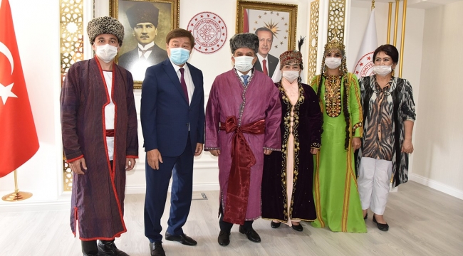 TÜRKSOY Genel Sekreteri Kaseinov'dan Vali Işık'a ziyaret