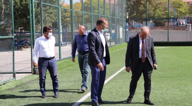 Şeker, spor yatırımlarını inceledi