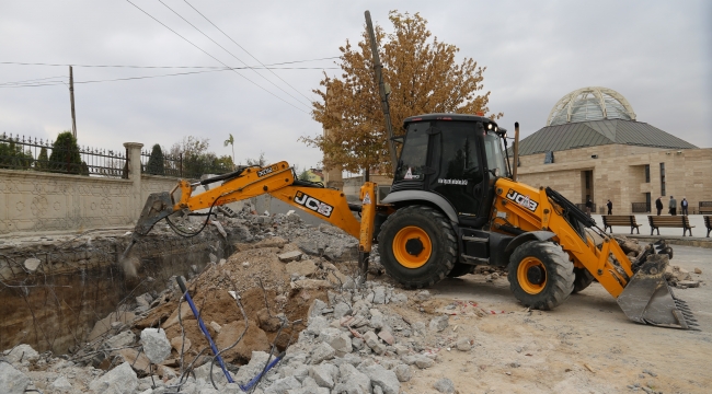 Şehir mezarlığı girişine otopark yapılıyor