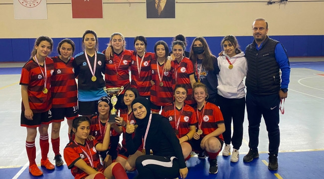 Şampiyon Hakkı Teke Spor Lisesi