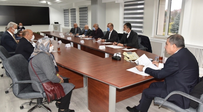 Vali Işık sorunlara çözüm buluyor